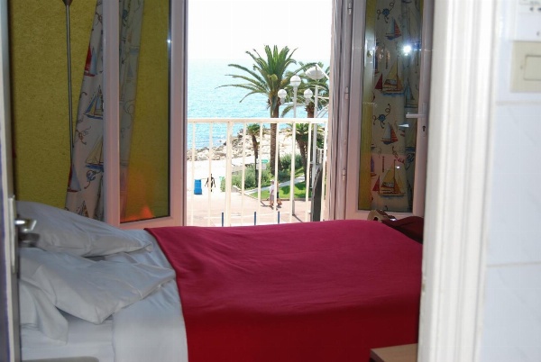 Hôtel Azur image 2